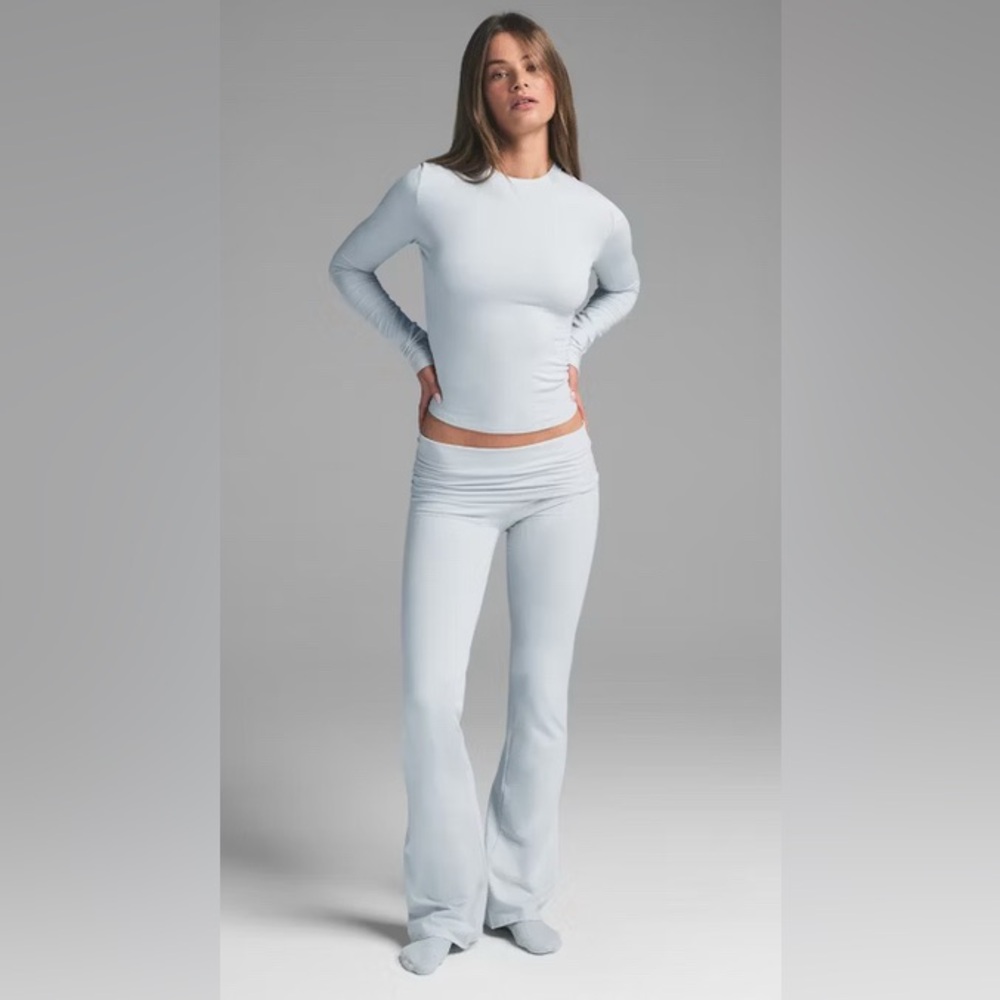 SKIMS Cotton Jersey Foldover Pant in Limited Edition Zen Blue - Picture 6 of 8